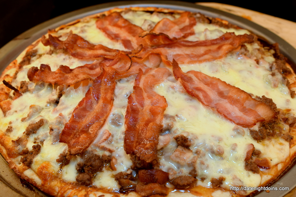 Western Bacon, Cheese Burger Pizza, wood pellet, grill, BBQ, smoker, recipe