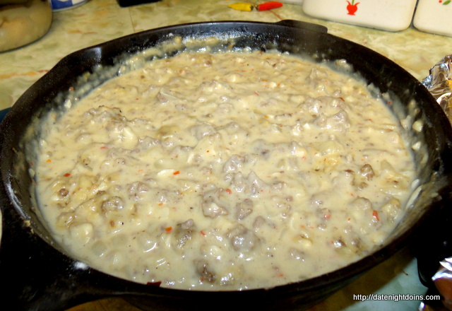 Ultimate Biscuit and Gravy Breakfast Bake