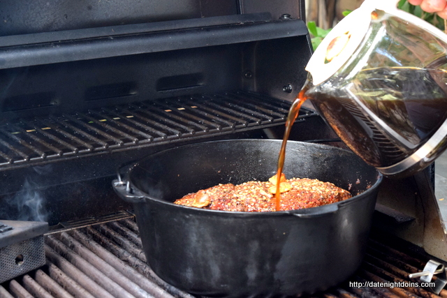 Peppered Roast Beef Coffee Gravy, Grill Grate
