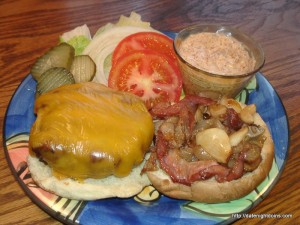 Read more about the article Bacon Garlic Burger