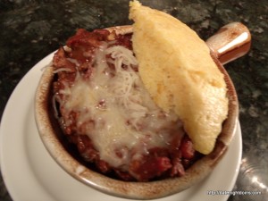 Read more about the article Easy Smoky Chili & Corn Bread