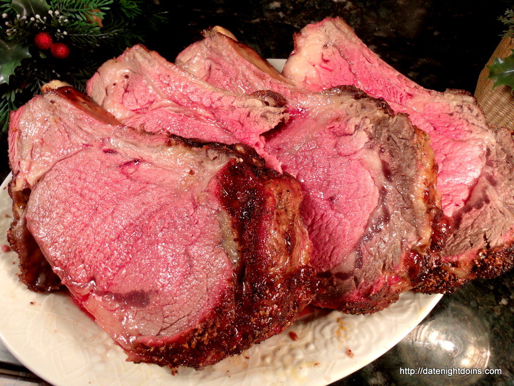 PRIMO GRILL'S SMOKED PRIME RIB ROAST