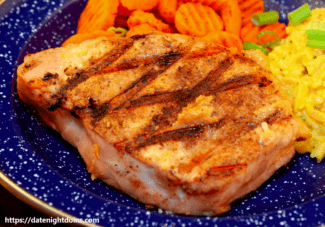 Read more about the article Smoky Garlic Onion Pork Chops
