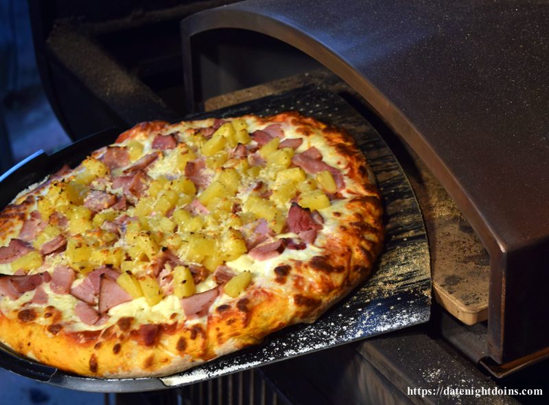 Hawaiian Pizza