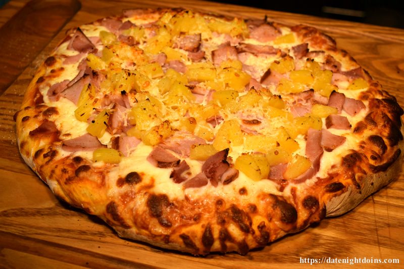 Hawaiian Pizza