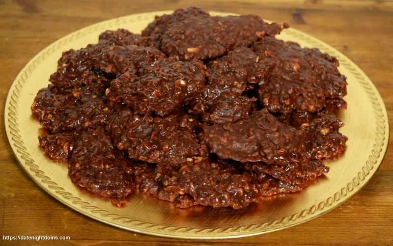 Mom’s No Bake Chocolate Peanut Butter Coconut Cookies